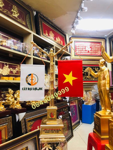  Cột Cờ  Mạ Vàng 24K - CTy Cát Đại Lợi 