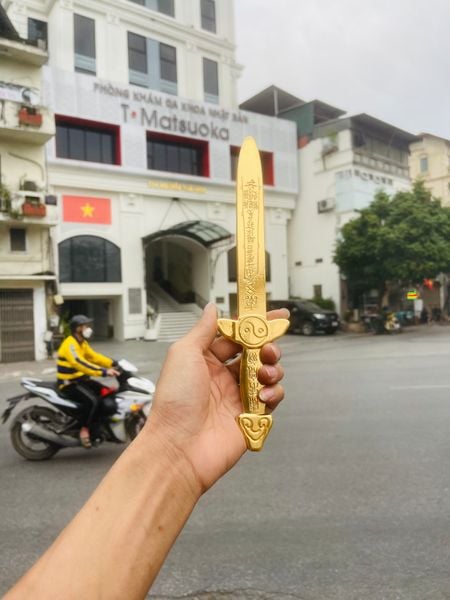  Tỵ Tà Bảo Kiếm 