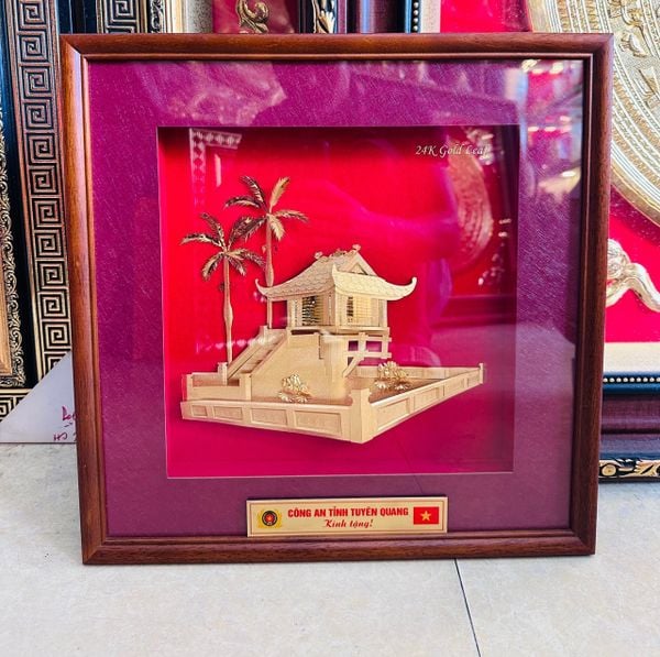  Chùa Một Cột Mạ Vàng 
