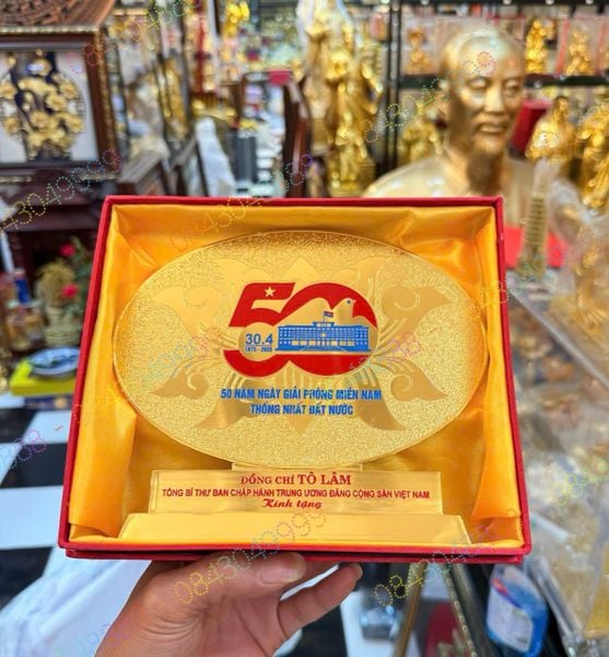  QUÀ TẶNG MẠ VÀNG KỶ NIỆM 50 NĂM GIẢI PHÓNG MIỀN NAM 