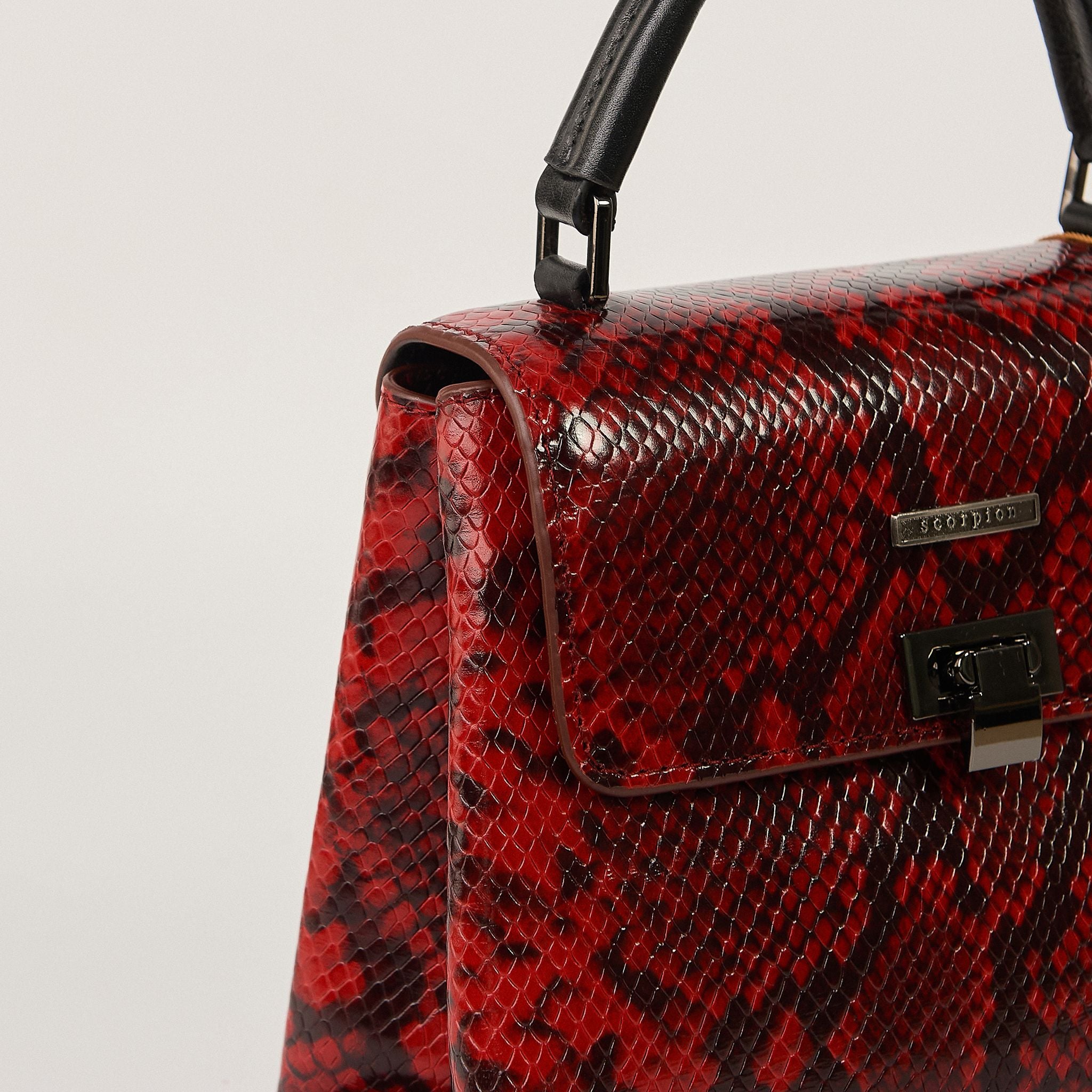  Túi Xách Nữ Da Vân Rắn Đỏ Đen 26Đ.33 