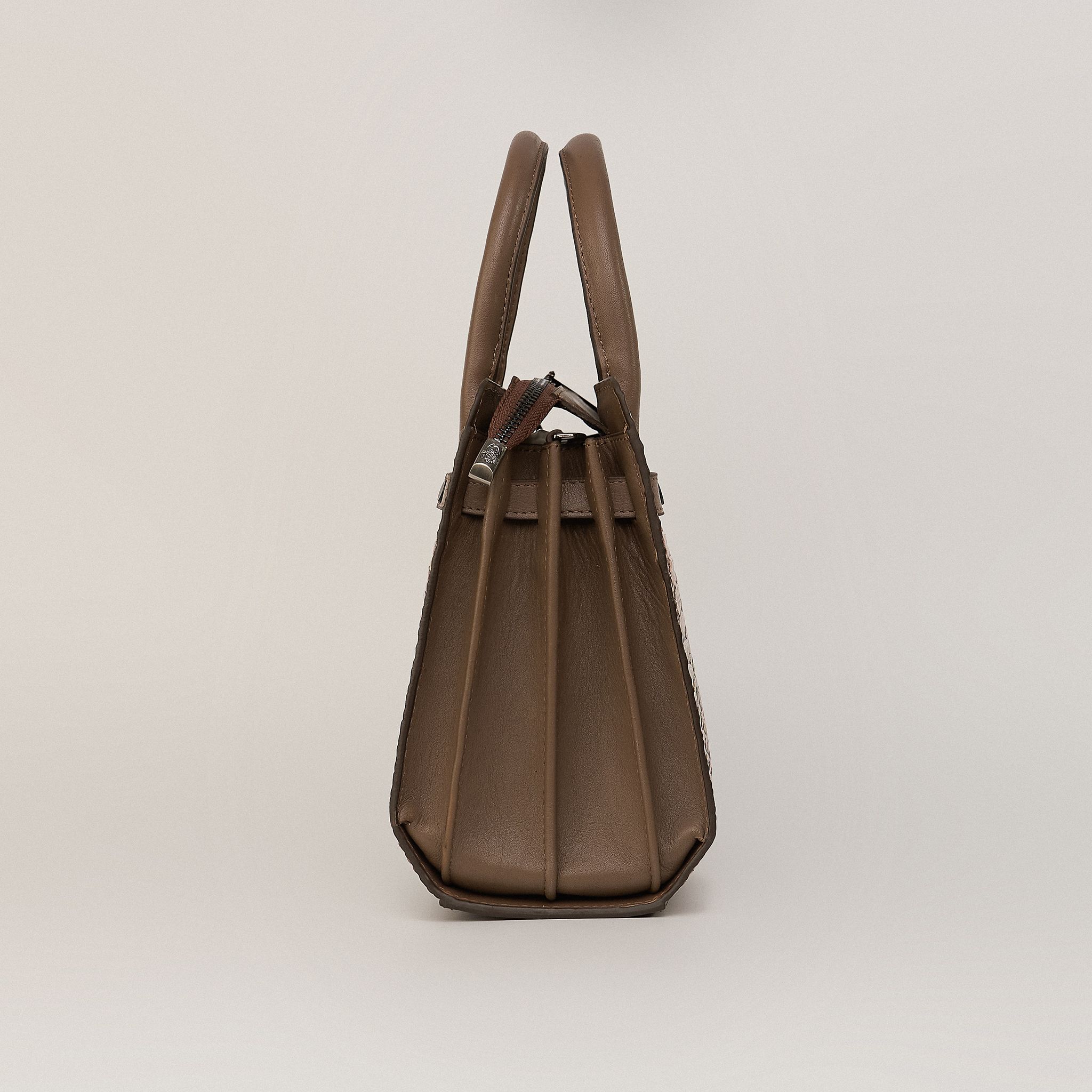  Túi Xách Nữ Da Vân Đỏ Loang 26.166 