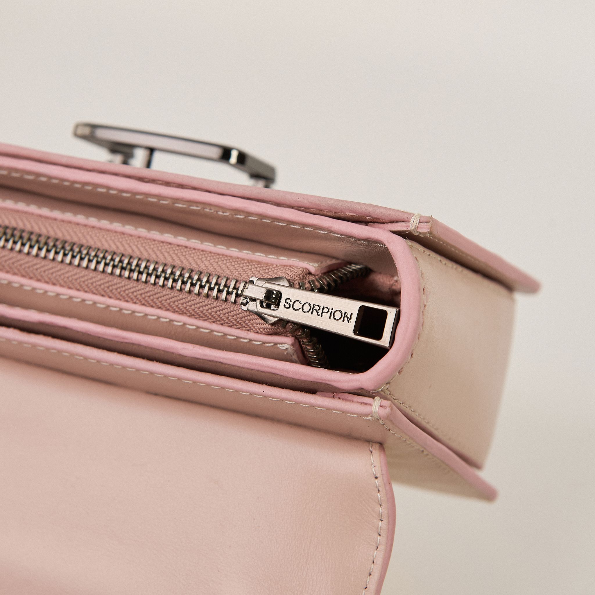  Túi Xách Nữ Da Trơn Hồng 26H.23 