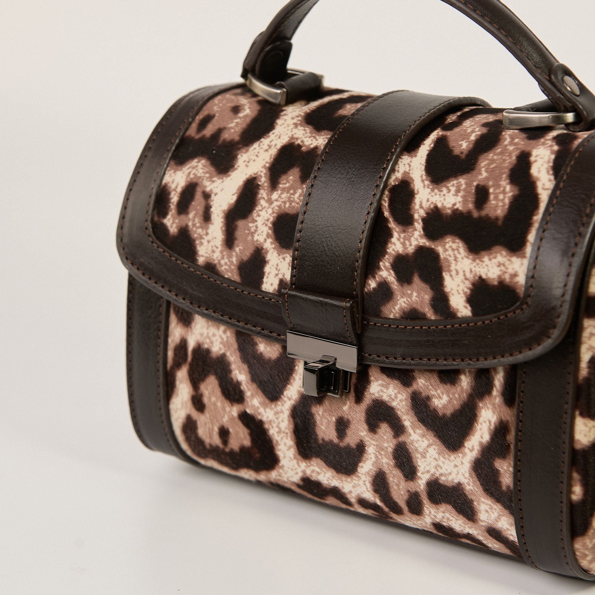  Túi Xách Da Nữ Nâu Báo Gấm 26N.8 