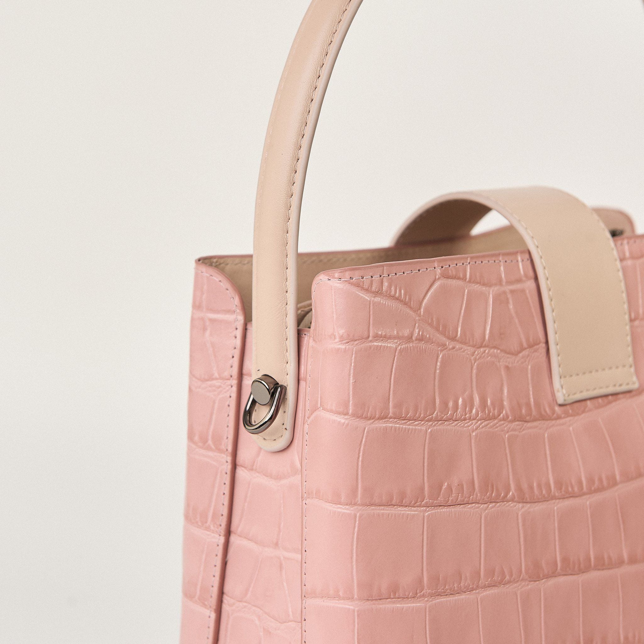  Túi Xách Nữ Da Vân Hồng 26H.46 