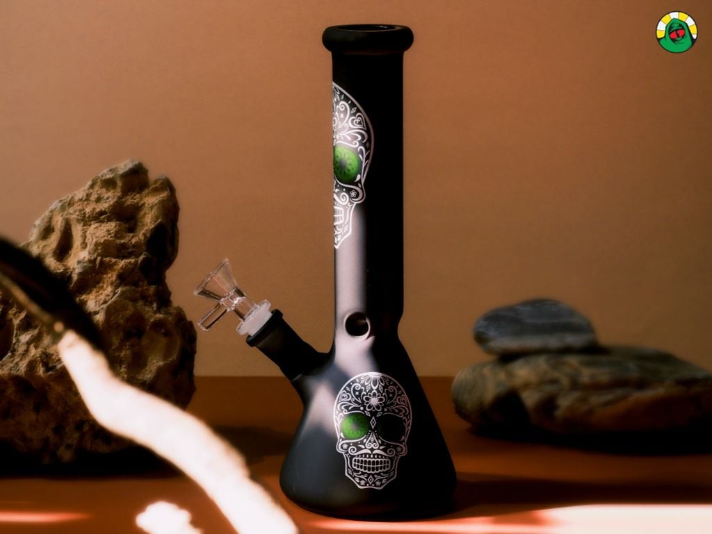 Skull Bong Black