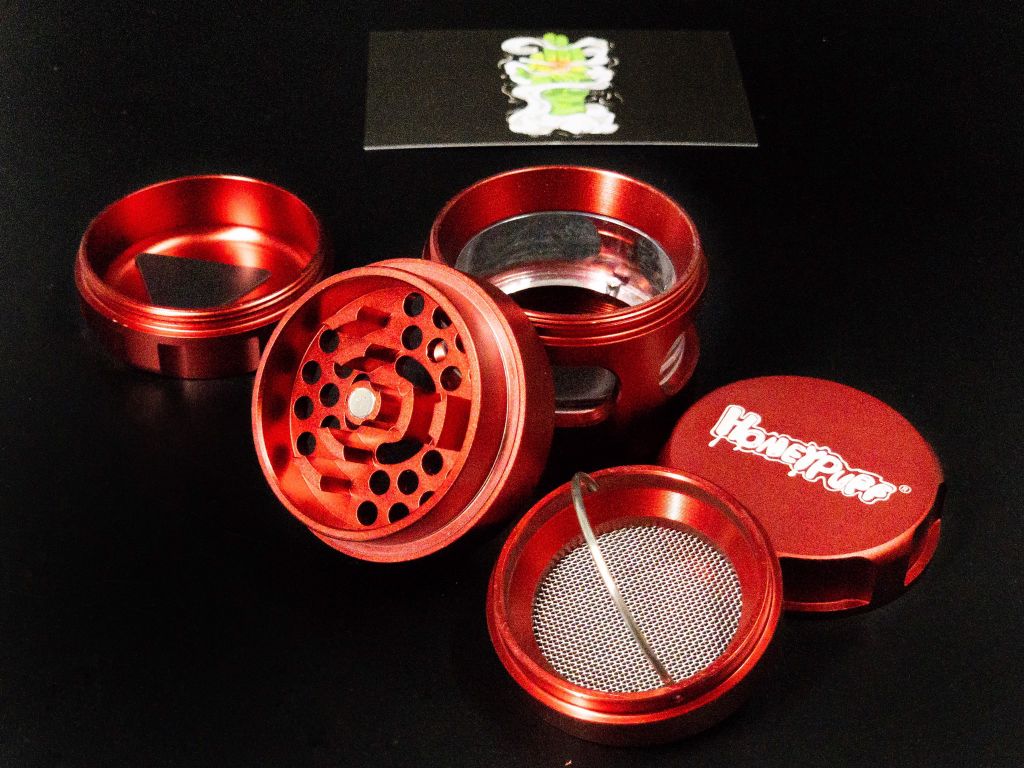 Grinder Window Honeypuff Red