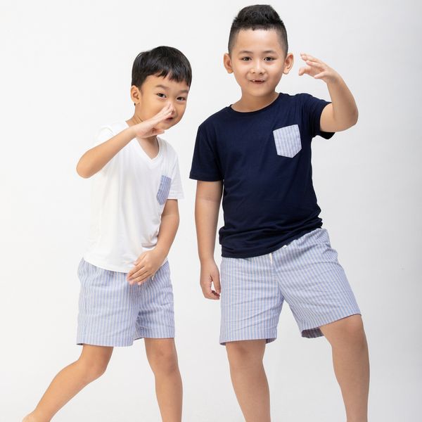  Bộ mặc nhà Bé Trai quần shorts - Áo navy/trắng quần sọc xanh 