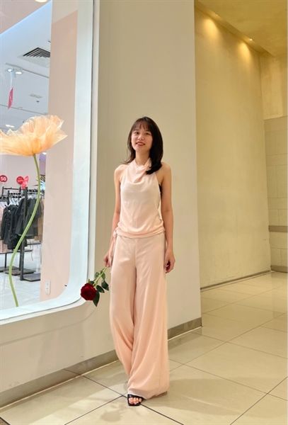  LQ quấn cổ 