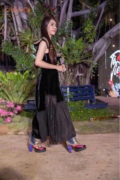  Váy nhung rã phối chân 