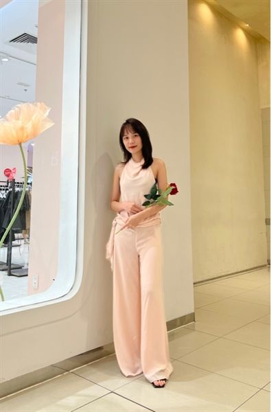  LQ quấn cổ 