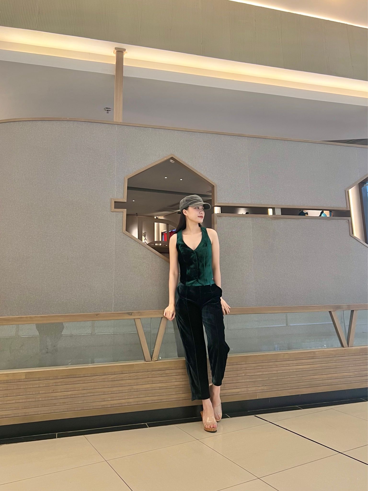  Áo nhung ghi lê khoét lưng 
