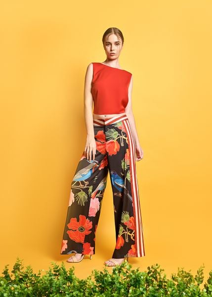  Áo croptop V sau 