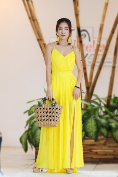  Đầm dài chiffon xếp pli 