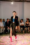  Áo croptop nhung thắt tay 