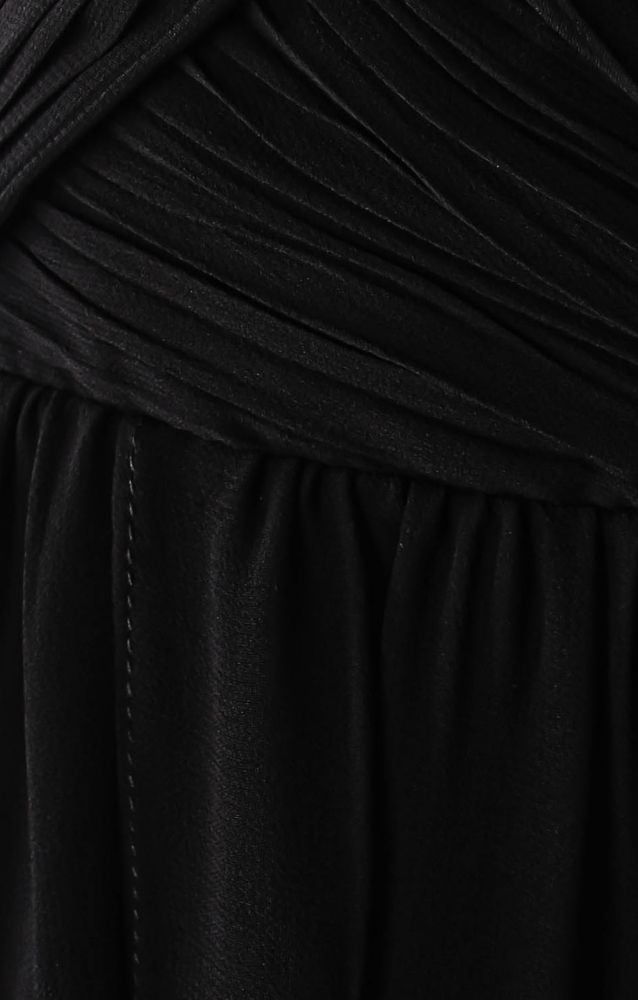  Đầm dài vặn ngực 