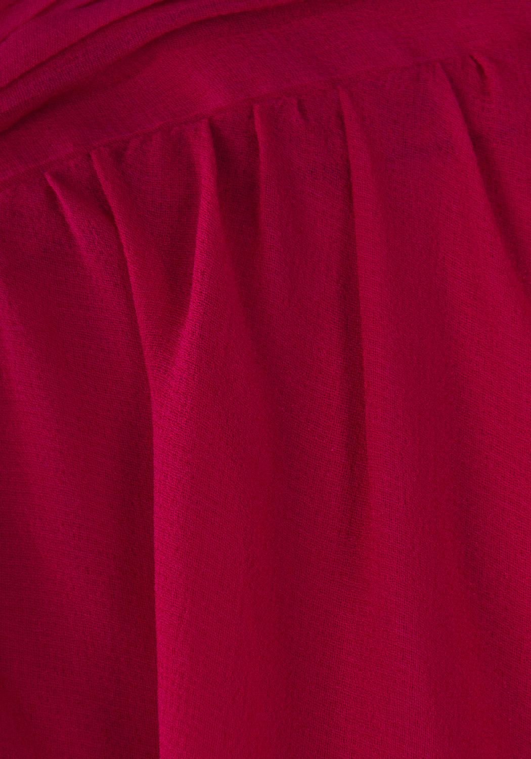  Đầm dài hở xéo hông 