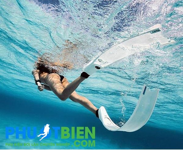 Chân nhái lặn freedive Leader Fins Màu Trắng Ice Bi-Fins