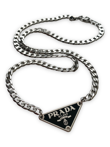 Vòng cổ Prada Logo