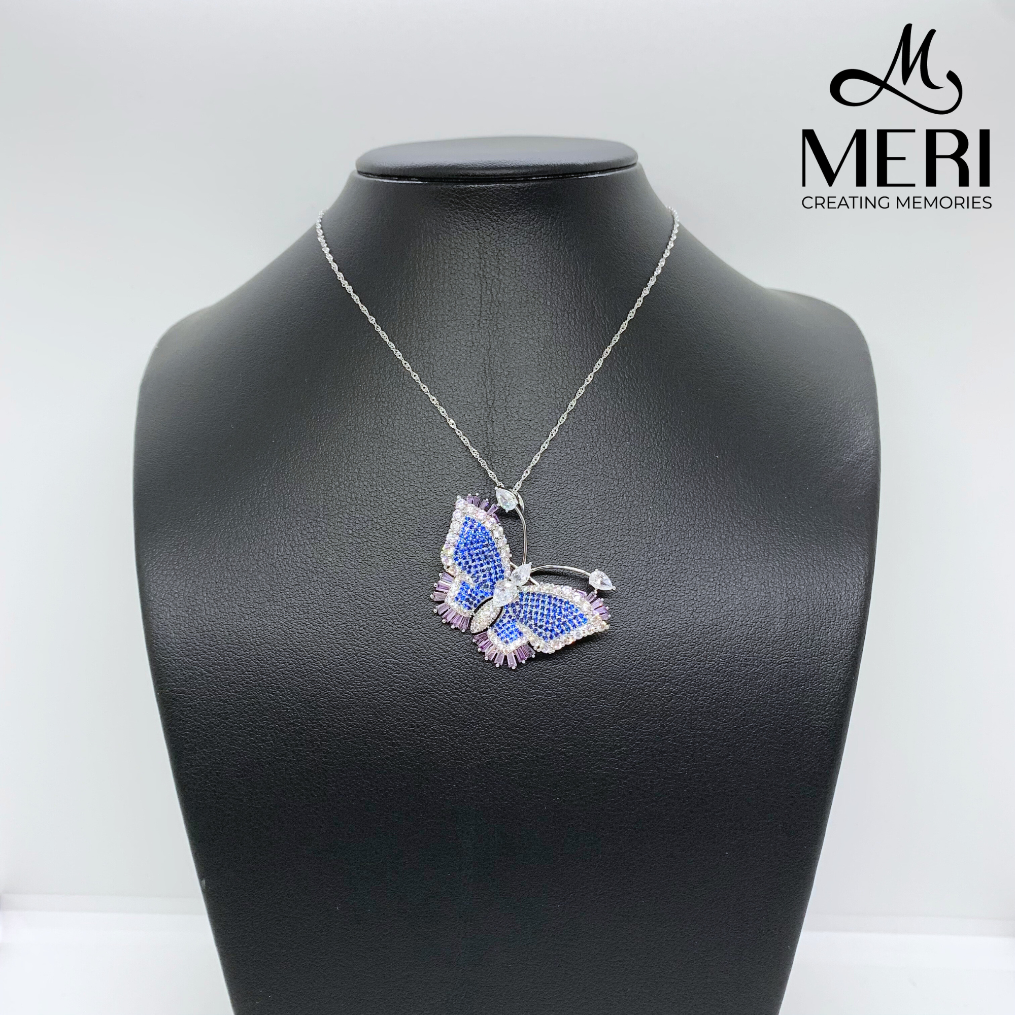  Cài áo Blue Stone Butterfly 