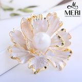  Cài áo hoa sen ngọc trai sang trọng 