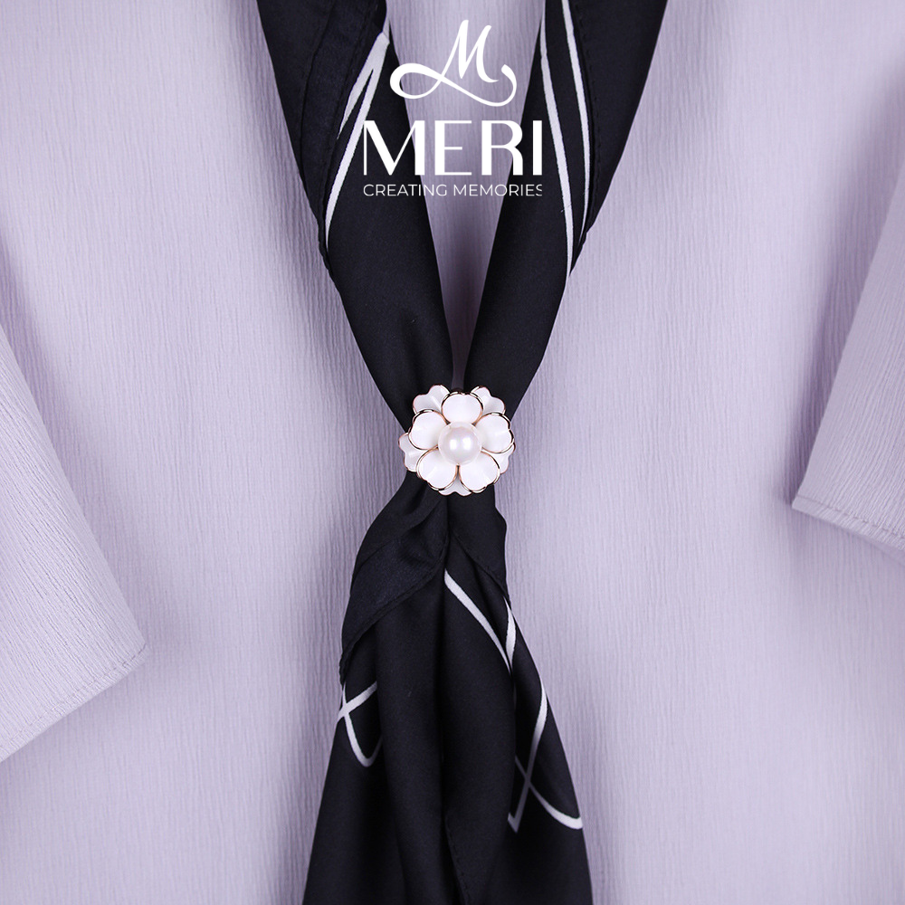  Cài khăn White Flower 