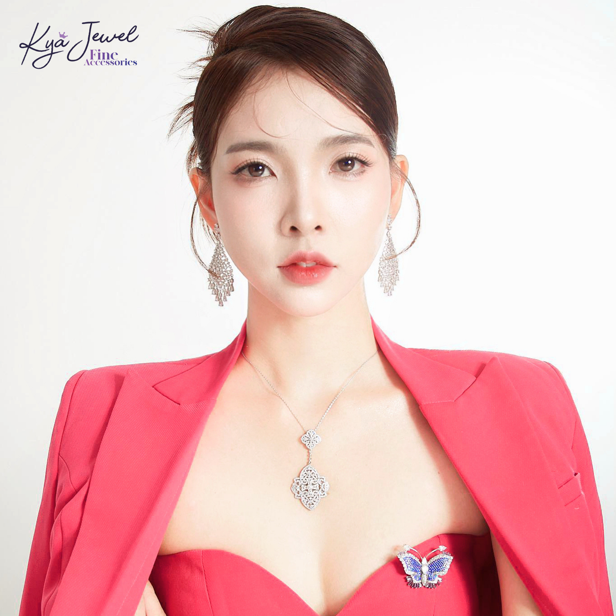  Cài áo Blue Stone Butterfly 