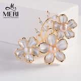  Cài áo Elegant Pearl Flower 
