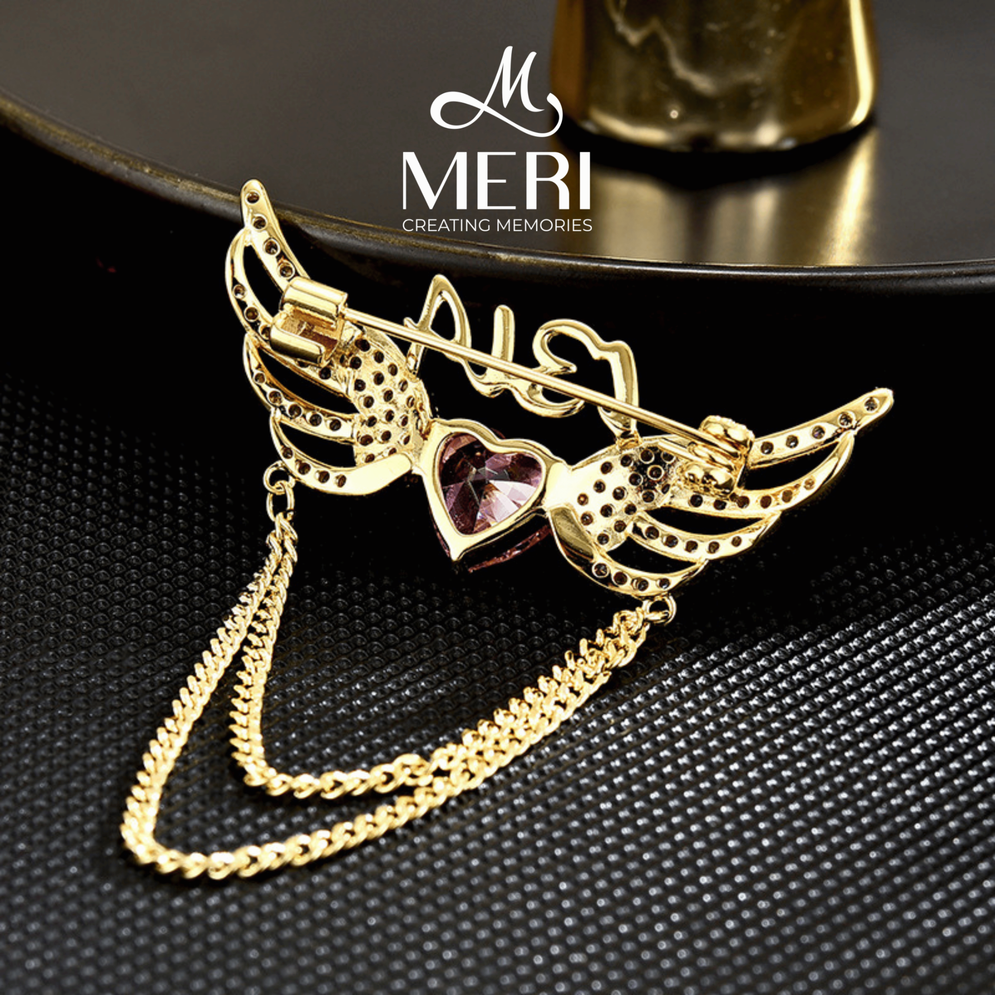  Cài áo Heart Wings 