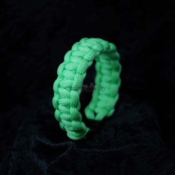 Cobra mono Ultra Neon Green