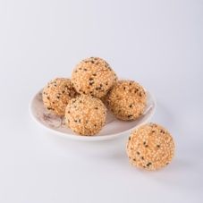 Shaker rice ball ( meat ball)