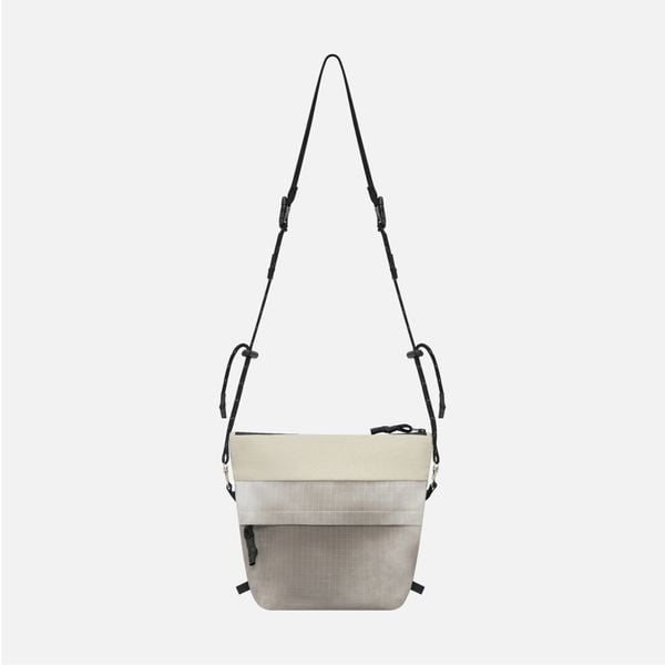 FUTO SHOULDER BAG - BROWN