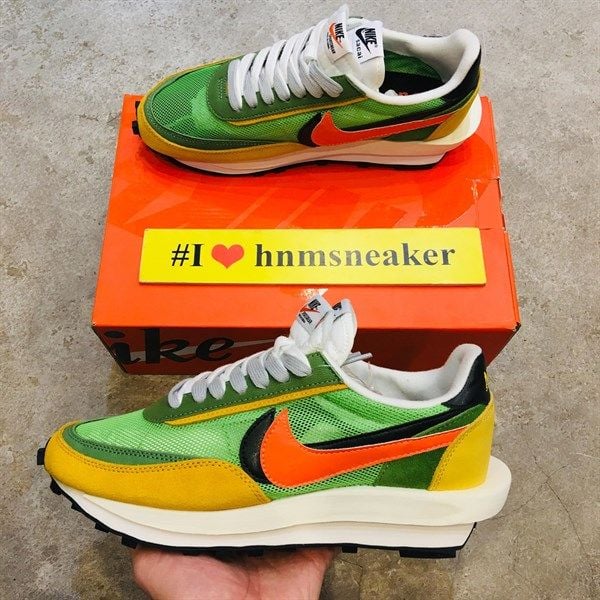 sacai nike waffle green