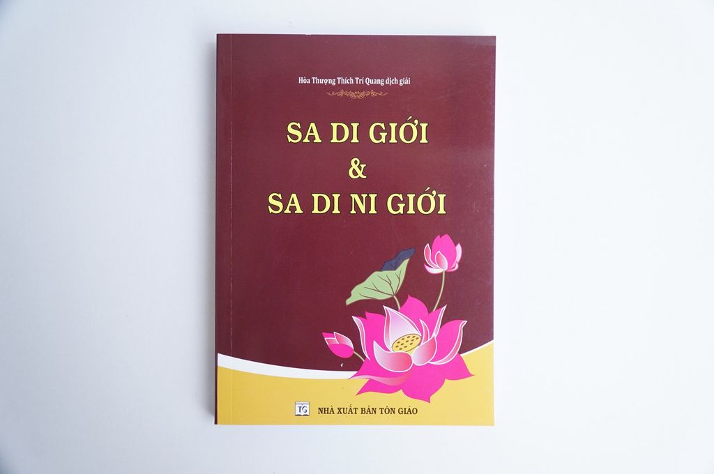 Sách phật giáo Sa di giới và Sa di ni giới Thích Trí Quang bìa giấy nâu chữ to rõ 336 trang