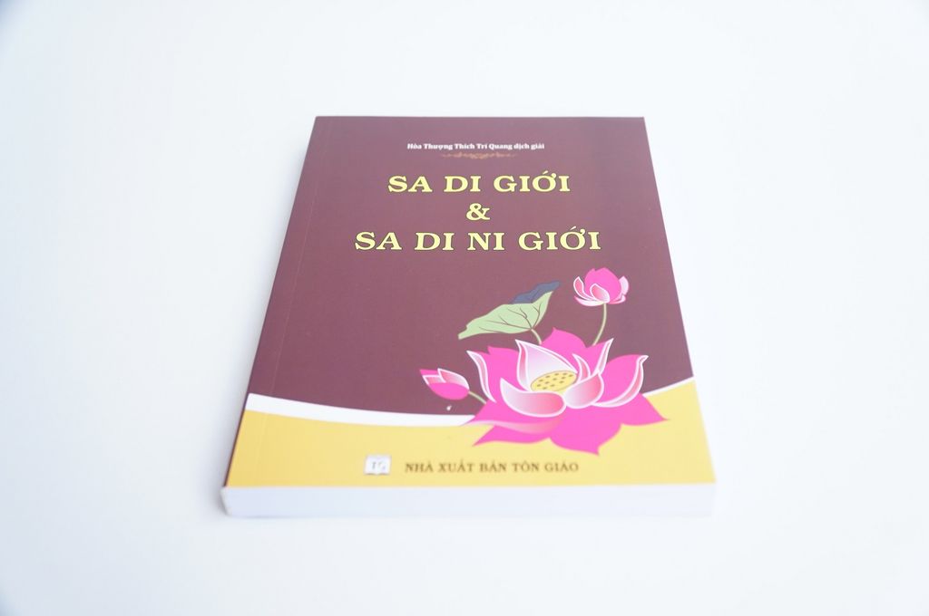 Sách phật giáo Sa di giới và Sa di ni giới Thích Trí Quang bìa giấy nâu chữ to rõ 336 trang