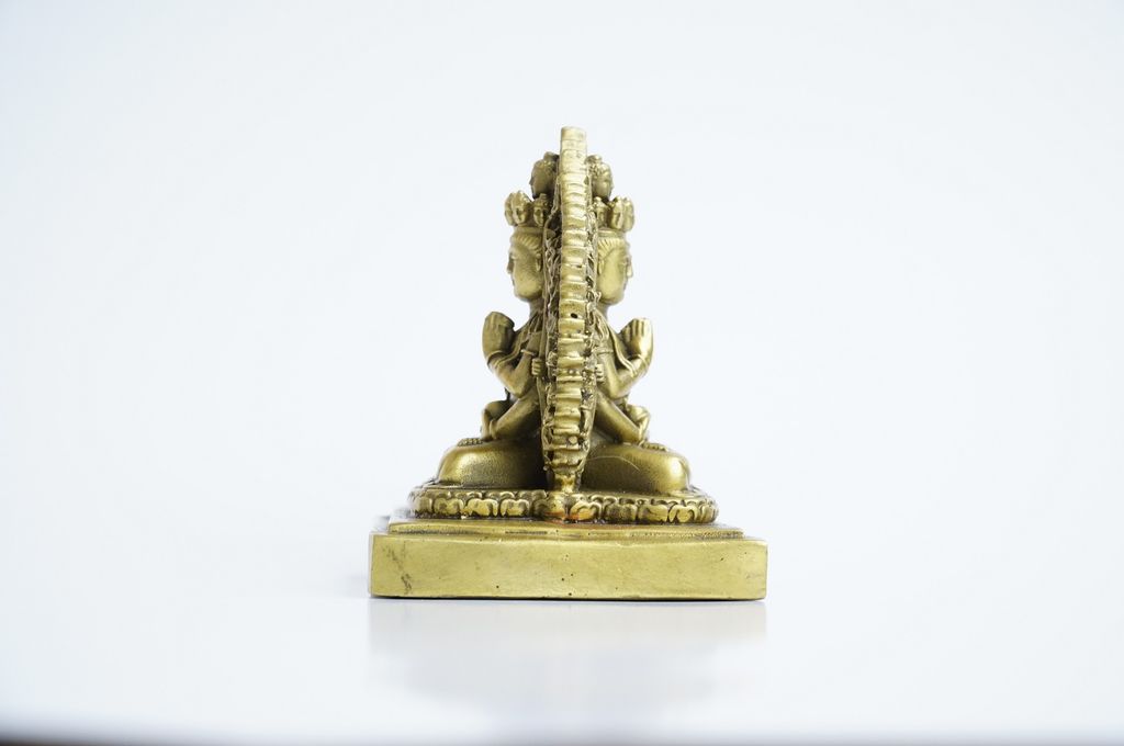 Tượng Phật Thiên Thủ Thiên Nhãn Chuẩn Đề 2 mặt bằng đồng - Cao 10cm