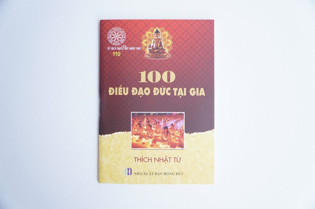 Sách phật giáo 100 điều đạo đức tại gia Thích Nhật Từ bìa giấy đỏ chữ to rõ 44 trang