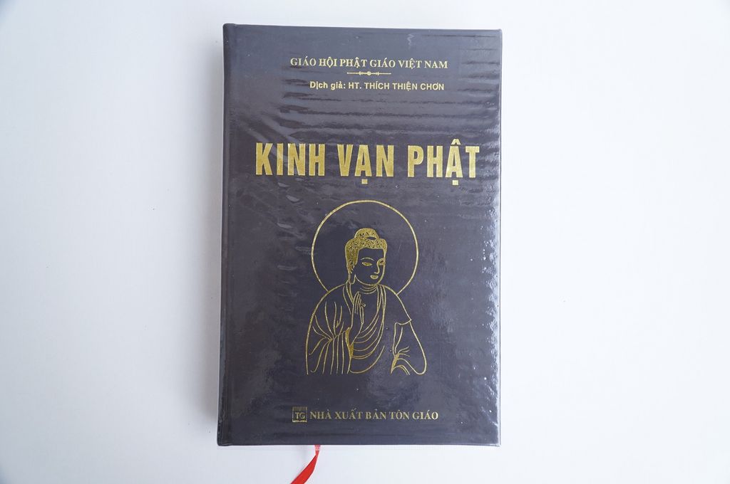 Kinh Phật - Kinh vạn Phật Thích Thiện Chơn bìa da nâu chữ to rõ 755 trang