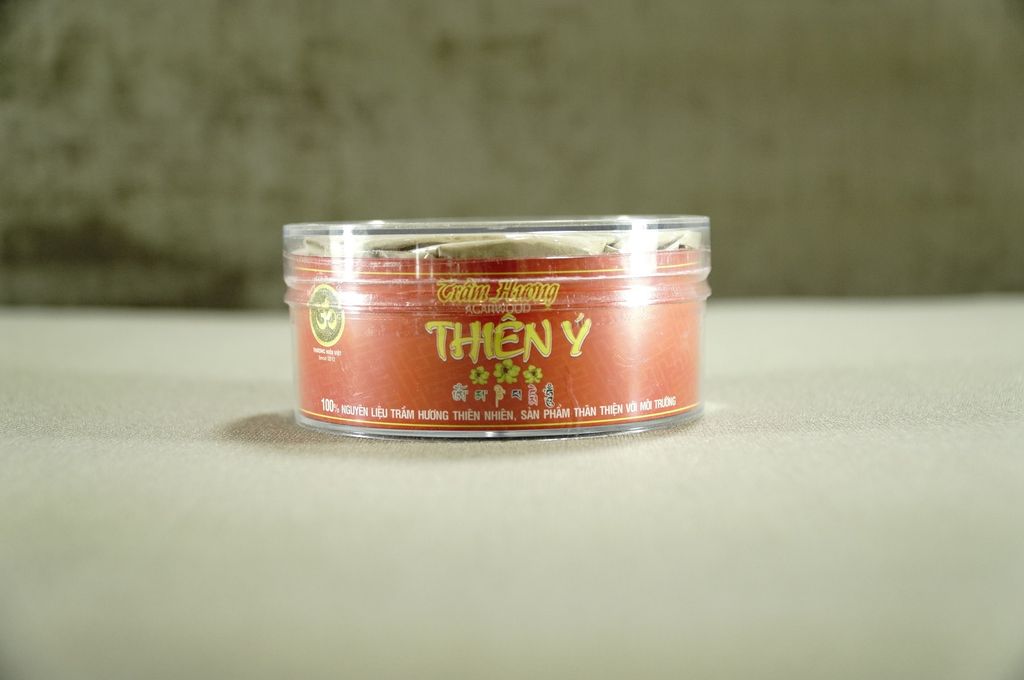 Bột xông trầm tẩy uế trầm hương Thiên Ý - 80g bột đốt xông trầm nguyên chất - Hộp tròn đỏ