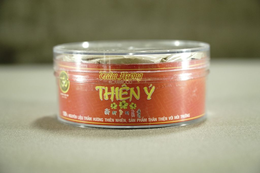 Bột xông trầm tẩy uế trầm hương Thiên Ý - 80g bột đốt xông trầm nguyên chất - Hộp tròn đỏ