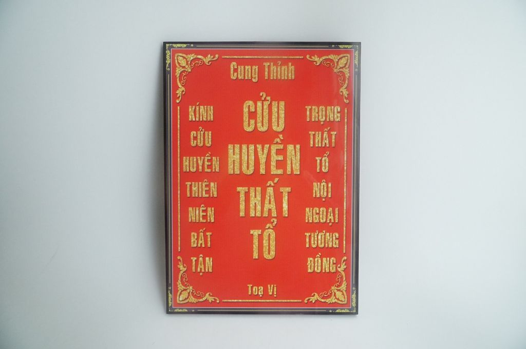 Bài vị Cửu Huyền Thất Tổ đặt bàn thờ gia tiên khung gỗ đỏ - 35x25cm