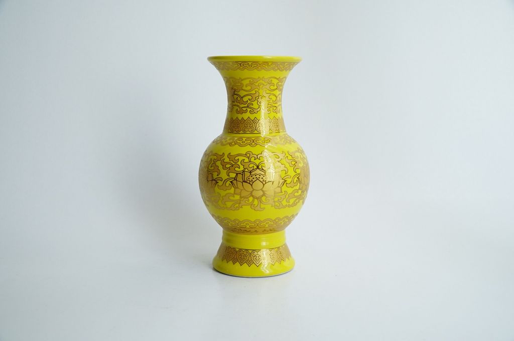 Bình hoa thờ cúng gốm sứ, bình hoa đặt bàn thờ cúng vàng cung đình - Cao 18cm