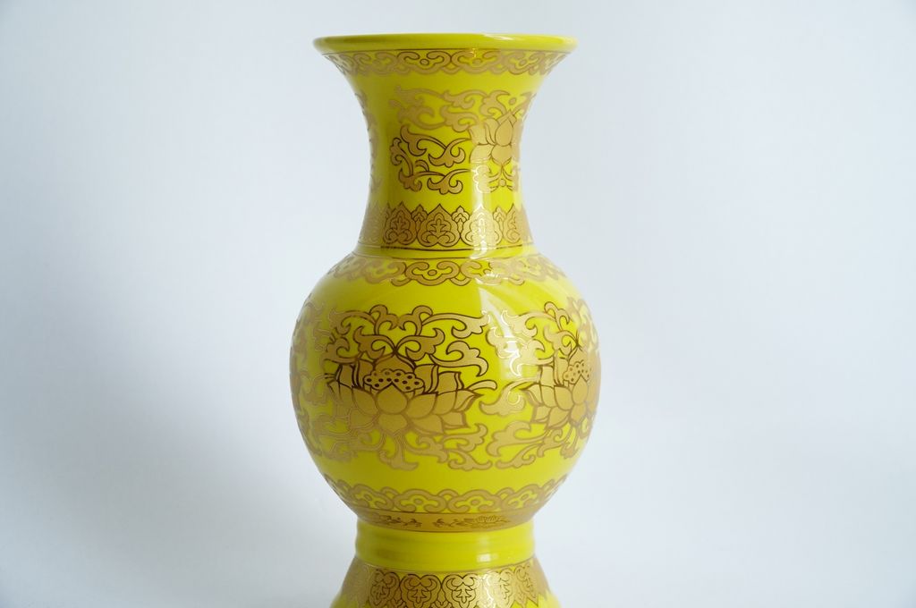 Bình hoa thờ cúng gốm sứ, bình hoa đặt bàn thờ cúng vàng cung đình - Cao 18cm