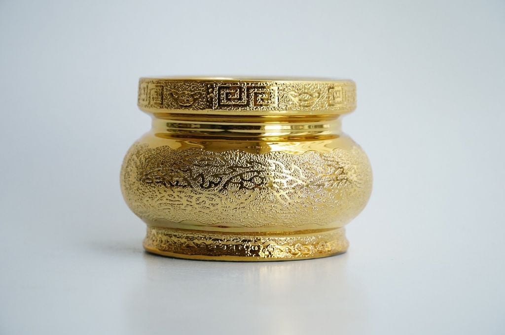 Lư hương bát nhang thờ cúng gốm sứ kim sa vàng - Cao 7cm