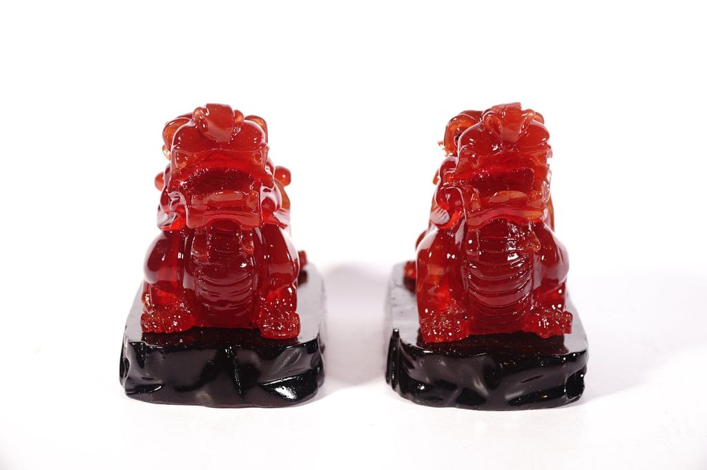 Cặp tượng Tỳ Hưu đỏ huyết rồng phong thủy chiêu tài - Cao 10cm