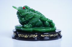 Tượng Cóc Thiềm Thừ ngọc xanh phong thủy ngầm tiền 12cm
