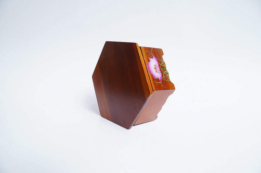 Đôn gỗ lục giác đế gỗ vẽ sen hồng đặt tượng thờ cúng đẹp - Nhiều cỡ