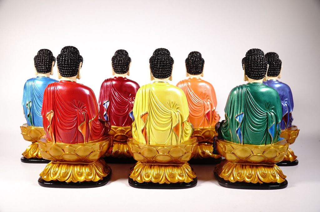 Bộ tượng 7 vị Phật Dược Sư 7 màu đúc nguyên khối đẹp - Cao 15cm