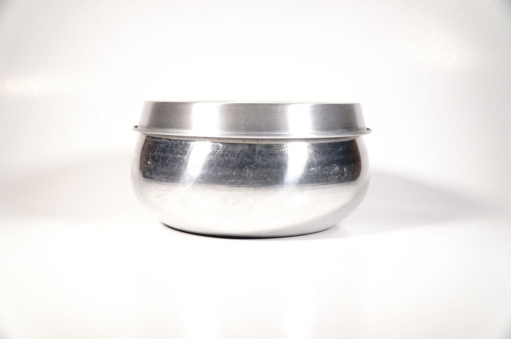 Bát nhôm khất thực, bát nhôm Phật giáo khất thực, cúng dường, hành trì - Bình bát khất thực