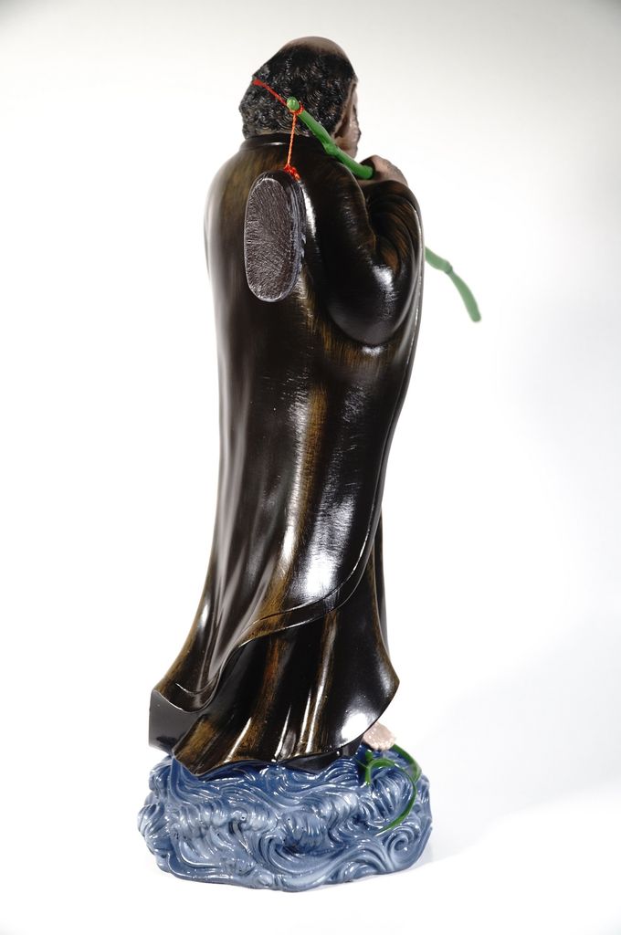 Tượng Đạt Ma Sư Tổ đứng vẽ màu vác giày cực đẹp - Cao 38cm